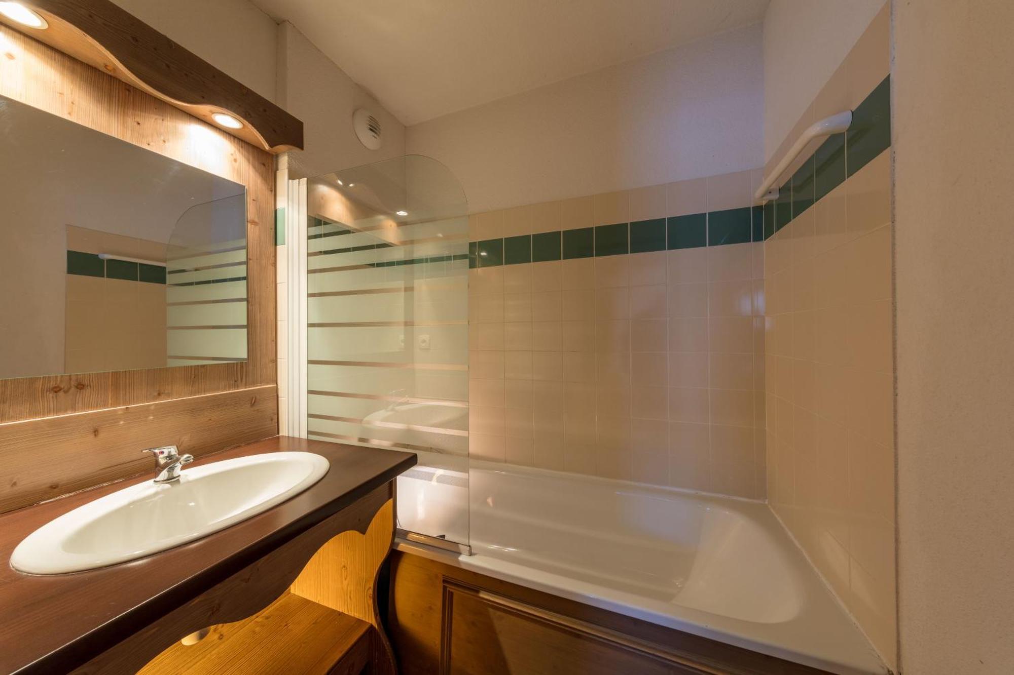 Ecrin Des Neiges Aparthotel Chamrousse Rum bild
