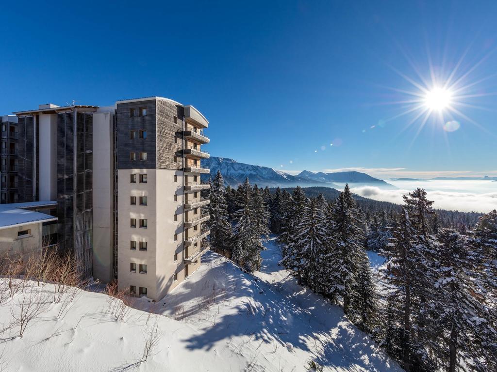 Ecrin Des Neiges Aparthotel Chamrousse Exteriör bild