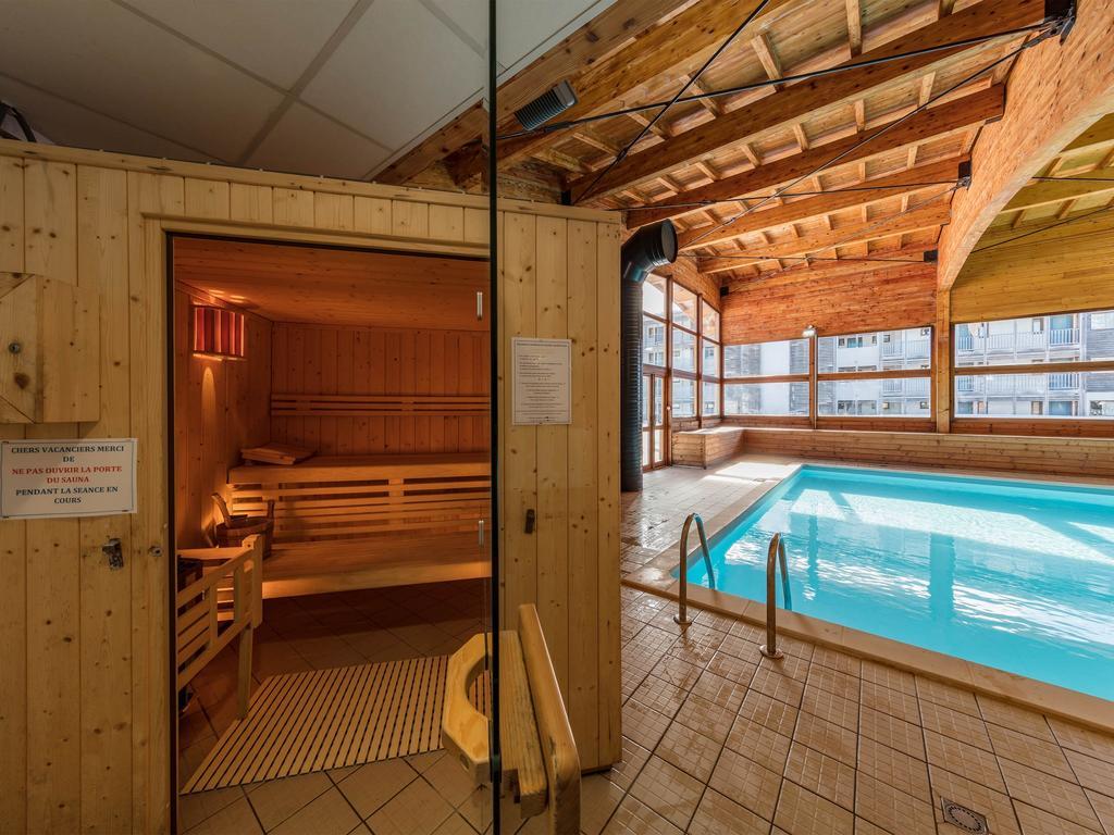 Ecrin Des Neiges Aparthotel Chamrousse Exteriör bild