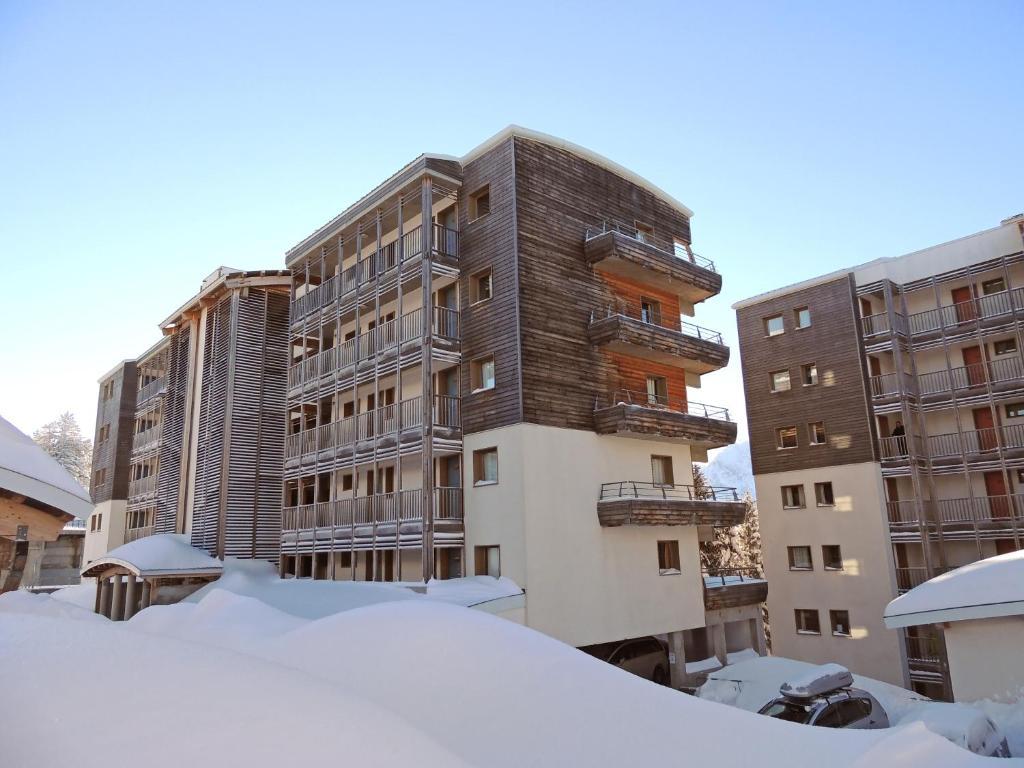 Ecrin Des Neiges Aparthotel Chamrousse Exteriör bild