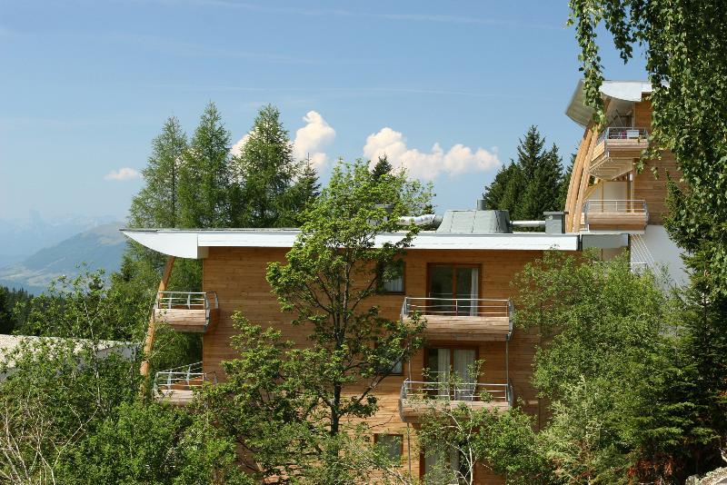 Ecrin Des Neiges Aparthotel Chamrousse Exteriör bild