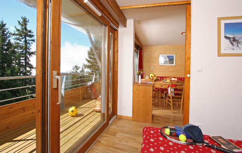 Ecrin Des Neiges Aparthotel Chamrousse Exteriör bild