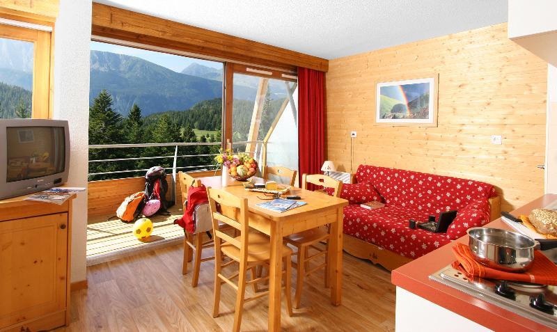 Ecrin Des Neiges Aparthotel Chamrousse Exteriör bild